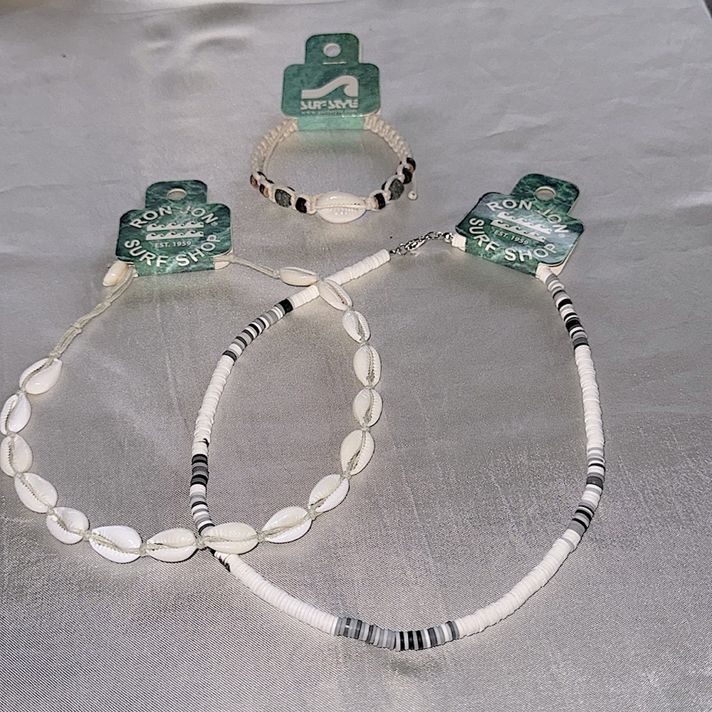 NWT Ron Jons 3-Pc Set Puka Shell Choker, Anklet/Choker & Bracelet Adjustable Set